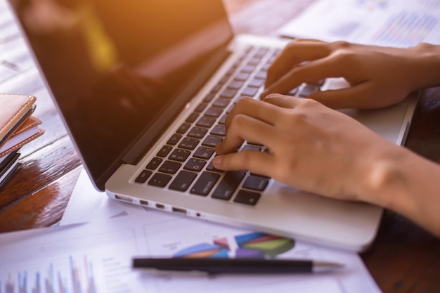 Equity compensation accounting services